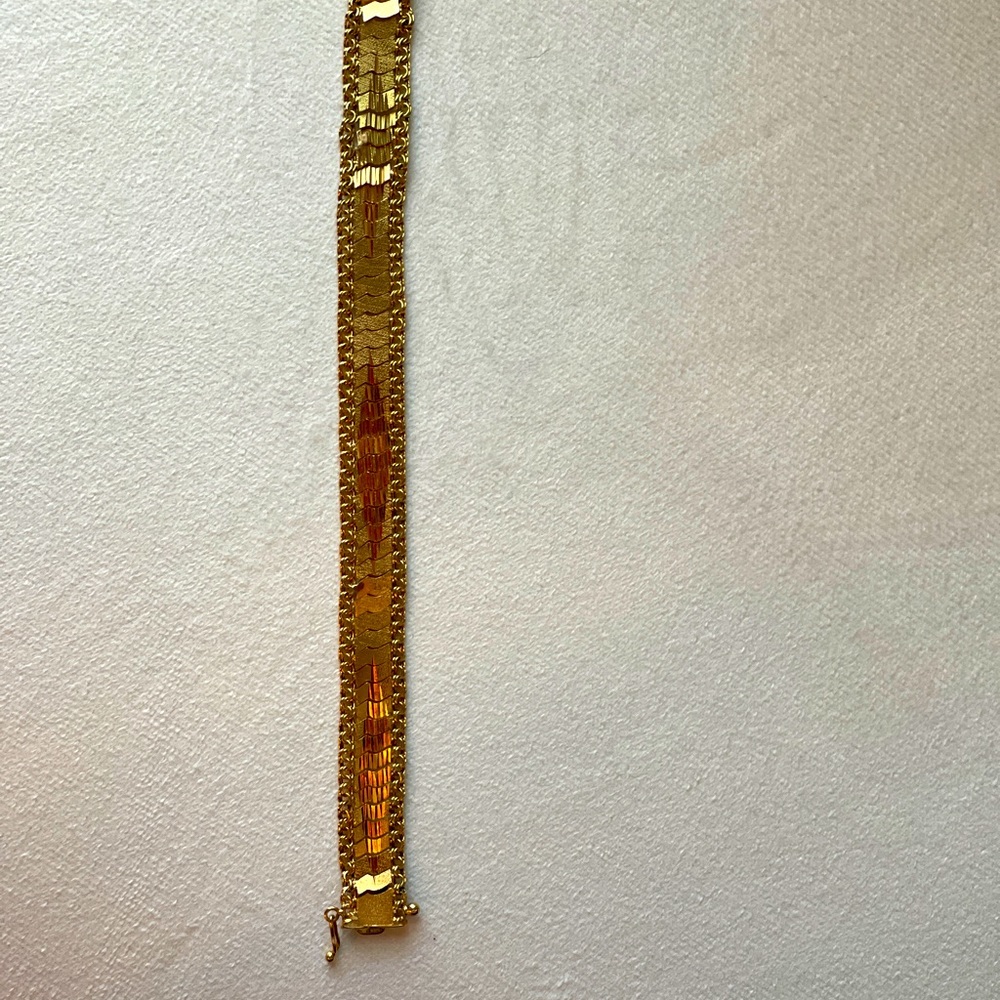 18k Gold Bracelet 12grams of beautiful gold.